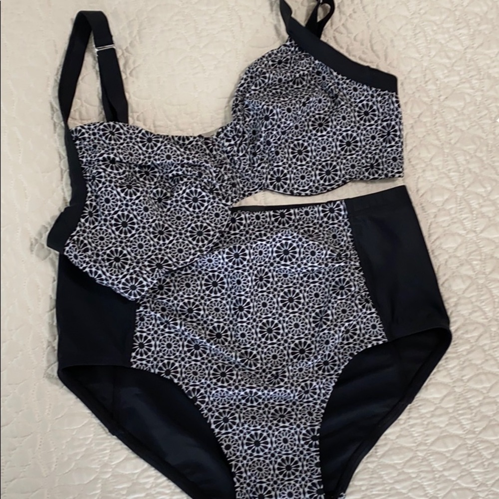 Ellos Bikini w/Underwire Bra Sz 14 Black & White